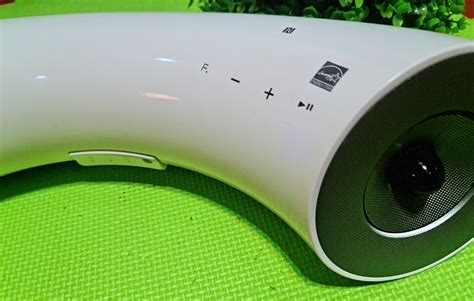 SAMSUNG CURVE SOUNDBAR (bluetooth), Audio, Portable Audio Accessories on Carousell