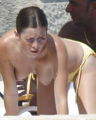 Anna Friel Nude Porn Pictures XXX Photos Sex Images PICTOA