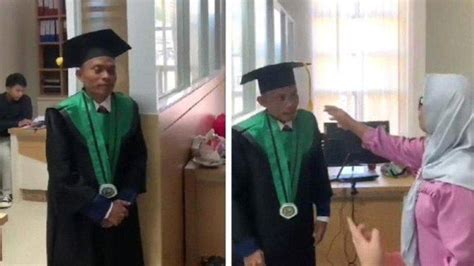 Wisuda Sendirian Karena Ketiduran Di Kos Rivaldo Justru Adalah Sosok