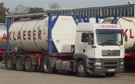 Klaeser Spedition Ein Man Tga Lx Mit Wei Em Tankcontainer Klaeser Am