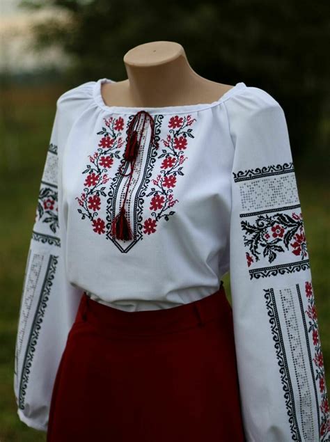 Жіночі вишиванки. Велике різноманіття жіночих вишиванок. | Одежда ...