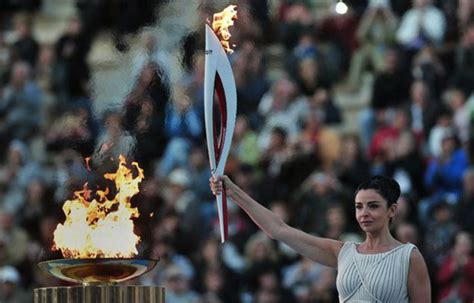 JO 2014 La flamme olympique est arrivée ce dimanche à Moscou