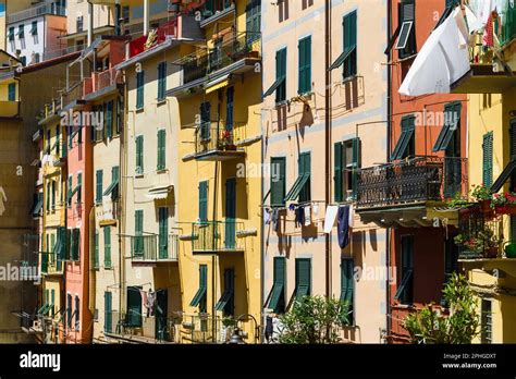 Colorful Buildings In Riomaggiore Cinque Terre Italy Stock Photo Alamy