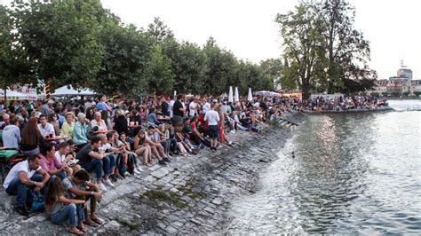 Konstanz Zehntausende beim Seenachtsfest Baden Württemberg