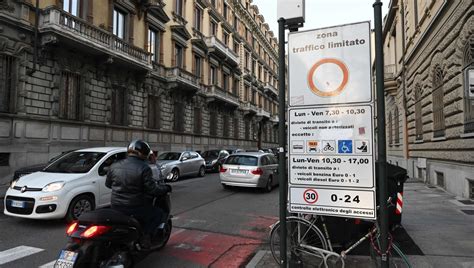 Contro Lo Smog La Nuova Ztl Ambientale Dal Po A Parella La Repubblica