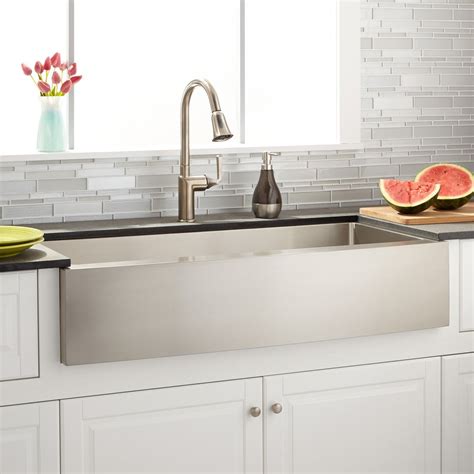 Fournier Stainless Steel Farmhouse Sink Curved Apron Farmhouse