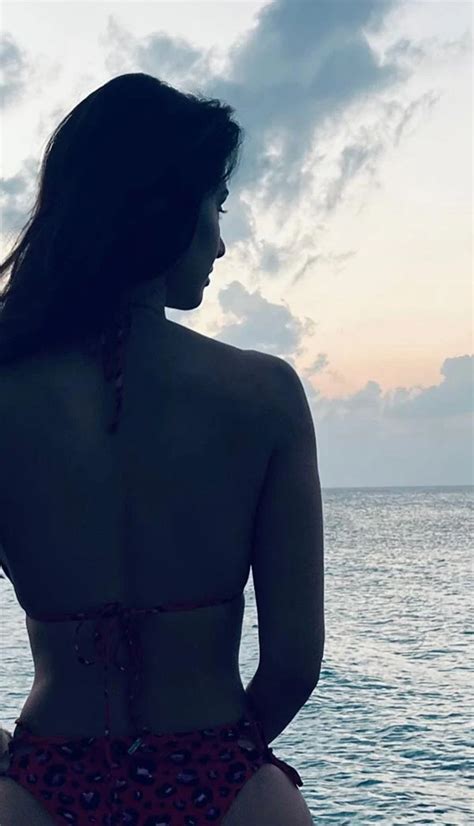 Disha Patani In Red String Bikini Flaunting Her Sexy Body Sets Internet