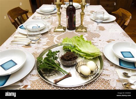 Passover Table High Resolution Stock Photography and Images - Alamy