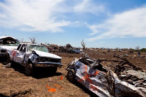 EF5 Tornado in Moore - Oklahoma Editorial Photo - Image of calamity ...