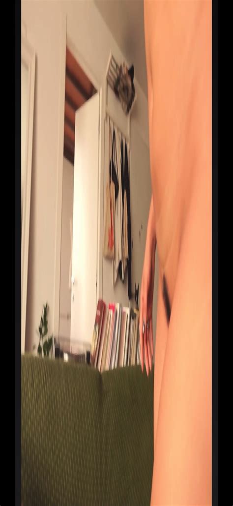 Venus In Jeans Twerking Naked