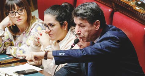 Redditi Dei Politici Il Pi Povero Conte M S Che Dichiara