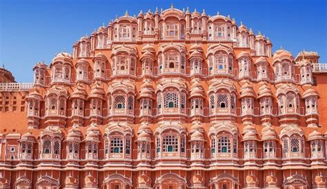 The Unique Story Behind Hawa Mahal S Jharokhas That Blend Mughal