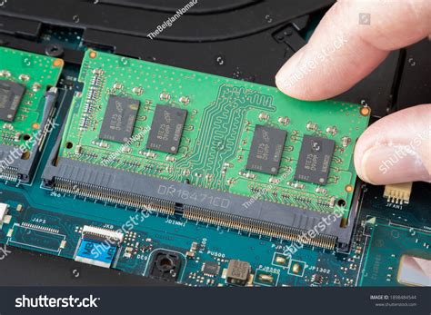 60,517 Laptop Repair Images, Stock Photos & Vectors | Shutterstock