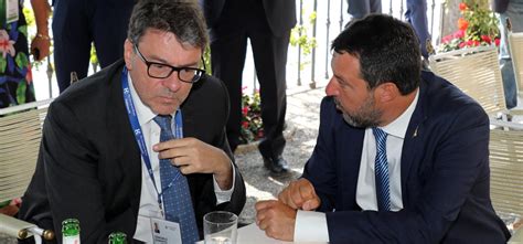 Salvini Sfida Giorgetti Lo Strappo Sovranista Della Lega La Stampa