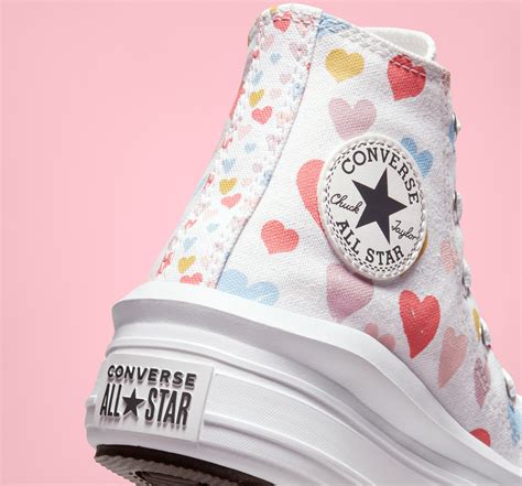 Hearts Chuck Taylor All Star Move