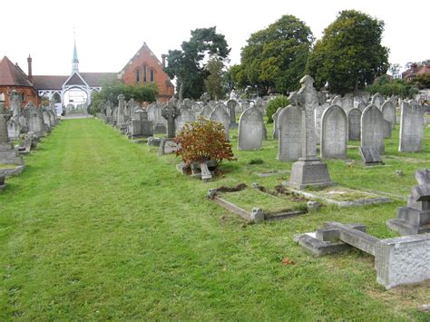 Bandon Hill Cemetery In Wallington Greater London Find A Grave Cemetery