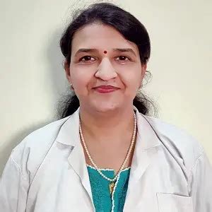 Dr Aparna Singhal Best Obstetrics Gynecology In Sector