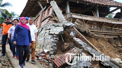 Tinjau Lokasi Tanah Retak Di Ponorogo Gubernur Khofifah Janji Segera