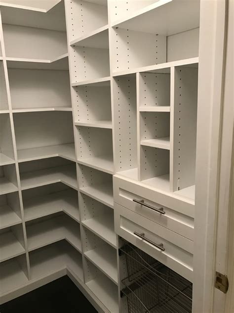 Walk In Pantry Closets West Orange Contemporain Armoire Et