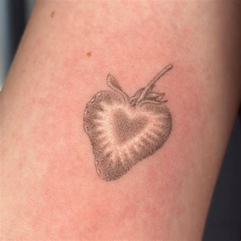 Handpoke Tattoos Nyc On Instagram Ahhhh Wee Strawb