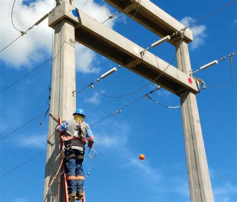 Entregamos nova linha de distribuição de energia em morrinhos goiás