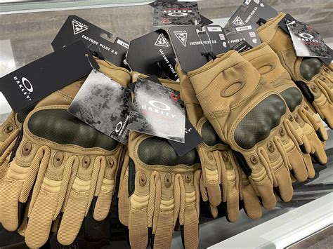 Oakley Pilot Gloves