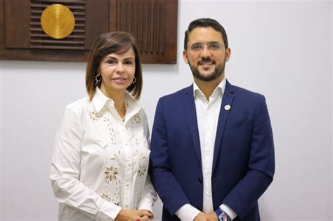 Presidente da Câmara e candidato a federal Rodrigo Maciel assume