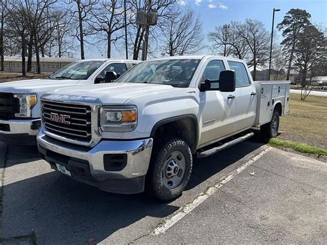 Sold 2016 Gmc 2500hd Other Equipment Vehicles Tractor Zoom