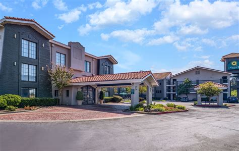 La Quinta Inn by Wyndham Sacramento North | Sacramento, CA Hotels