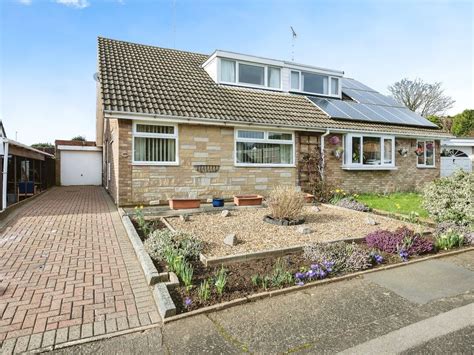 3 Bed Semi Detached Bungalow For Sale In Poachers Way Kingsthorpe