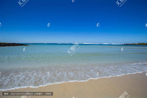 清澈海水沙滩海洋海岛自然风景摄影素材汇图网