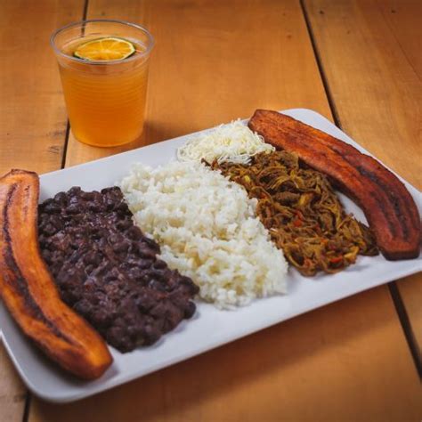 Pabell N Criollo The National Dish Of Venezuela