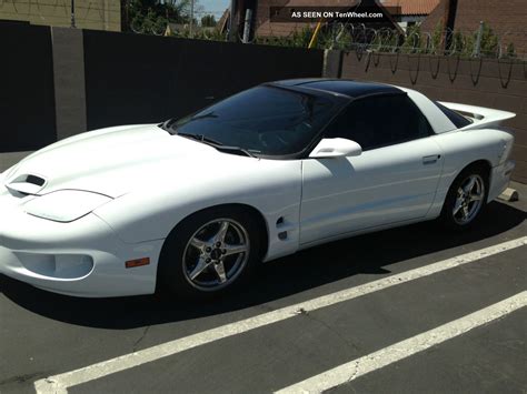 1998 Pontiac Firebird Trans Am Coupe 2 Door 5 7l