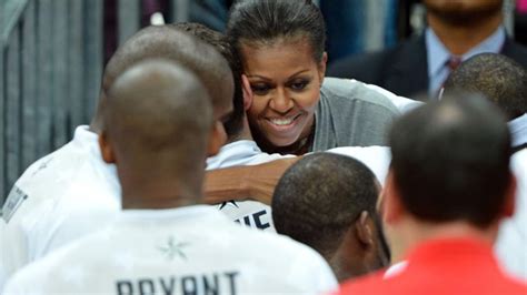 Michelle Obama Hugs Entire U.S. Basketball Team | Entertainment Tonight