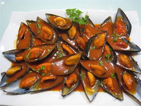 Mejillones En Salsa Picante