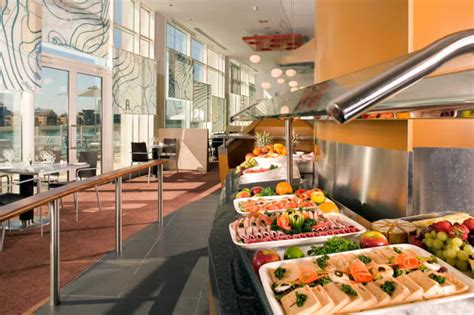 Novotel London Excel Hotel (London) from £69 | lastminute.com