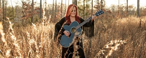 Top 10 Wynonna Judd Songs - American Songwriter