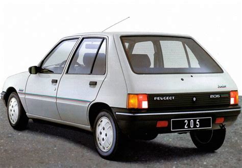 Sochaux La Peugeot 205 et la loi des séries 6 10 La Peugeot 205 a