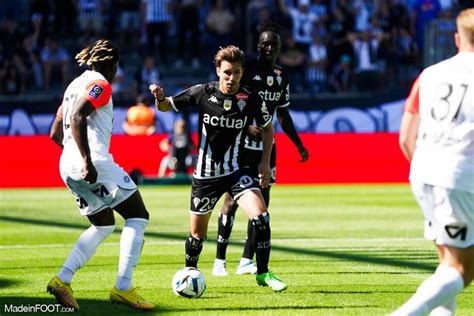 Ligue As Monaco Angers Sco Adrien Hunou Tacle La Gorge L