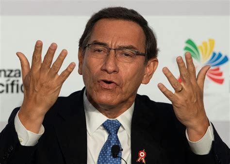 Ex presidente peruano Vizcarra é surpreendido por ordem de prisão