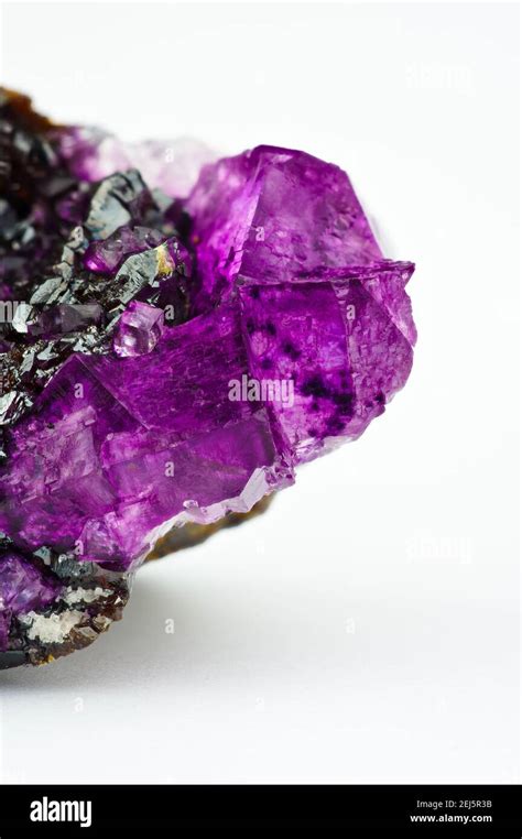 Fluorite Fluorspar Purple Pink Crystal Druse Geode With Isolated