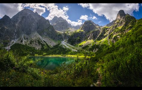 Emerald Lake by Beezqp on DeviantArt