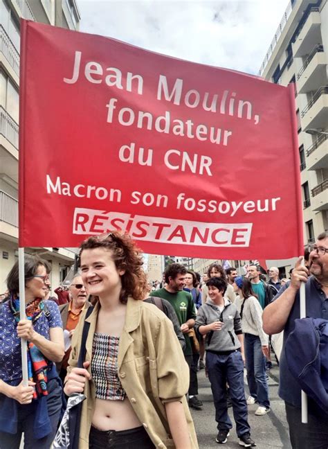 Caro on Twitter Ce slogan de la manif CGT à Lyon est immonde Ce n