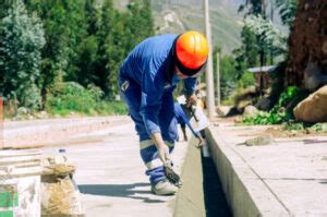 Pistas Y Veredas En Las Calles Adyacentes Del Futuro Hospital De