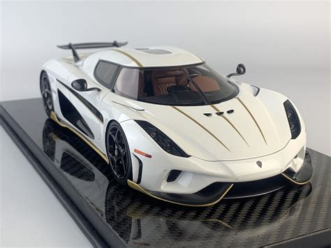 Frontiart Koenigsegg Regera Pearl White Resin Model Car Frontiart