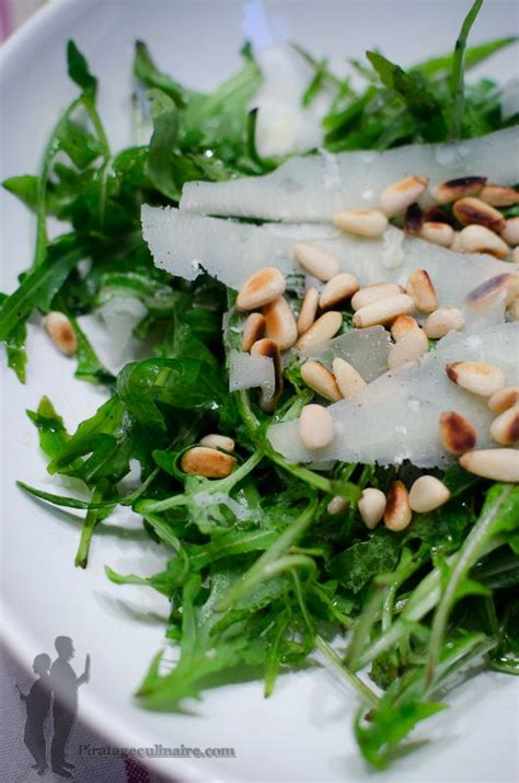 Salade De Roquette Au Parmesan Et Aux Pignons De Pin Recette Par