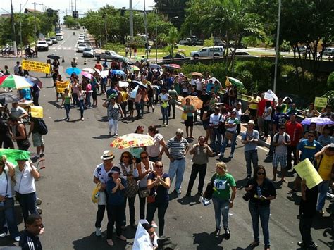 G1 Protesto Do Dia Nacional De Lutas Interdita Avenida Brasil Em