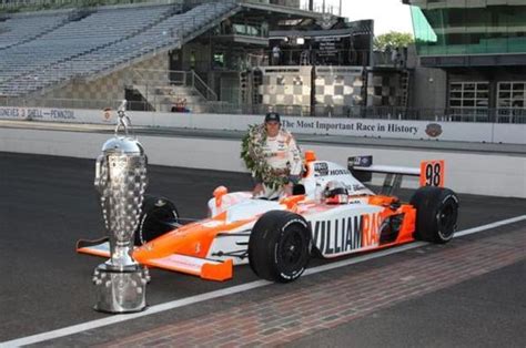 Olhos no retrovisor Dan Wheldon campeão da Indy e bicampeão da Indy