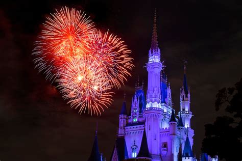 'Disney Christmas' Returns to Tokyo Disney Resort for the First Time in 3 Years - Disney Parks Blog