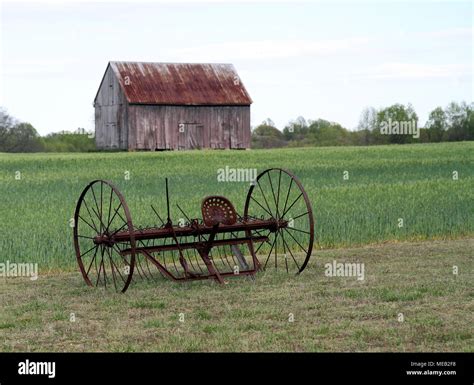 Horse drawn farm equipment hi-res stock photography and images - Alamy